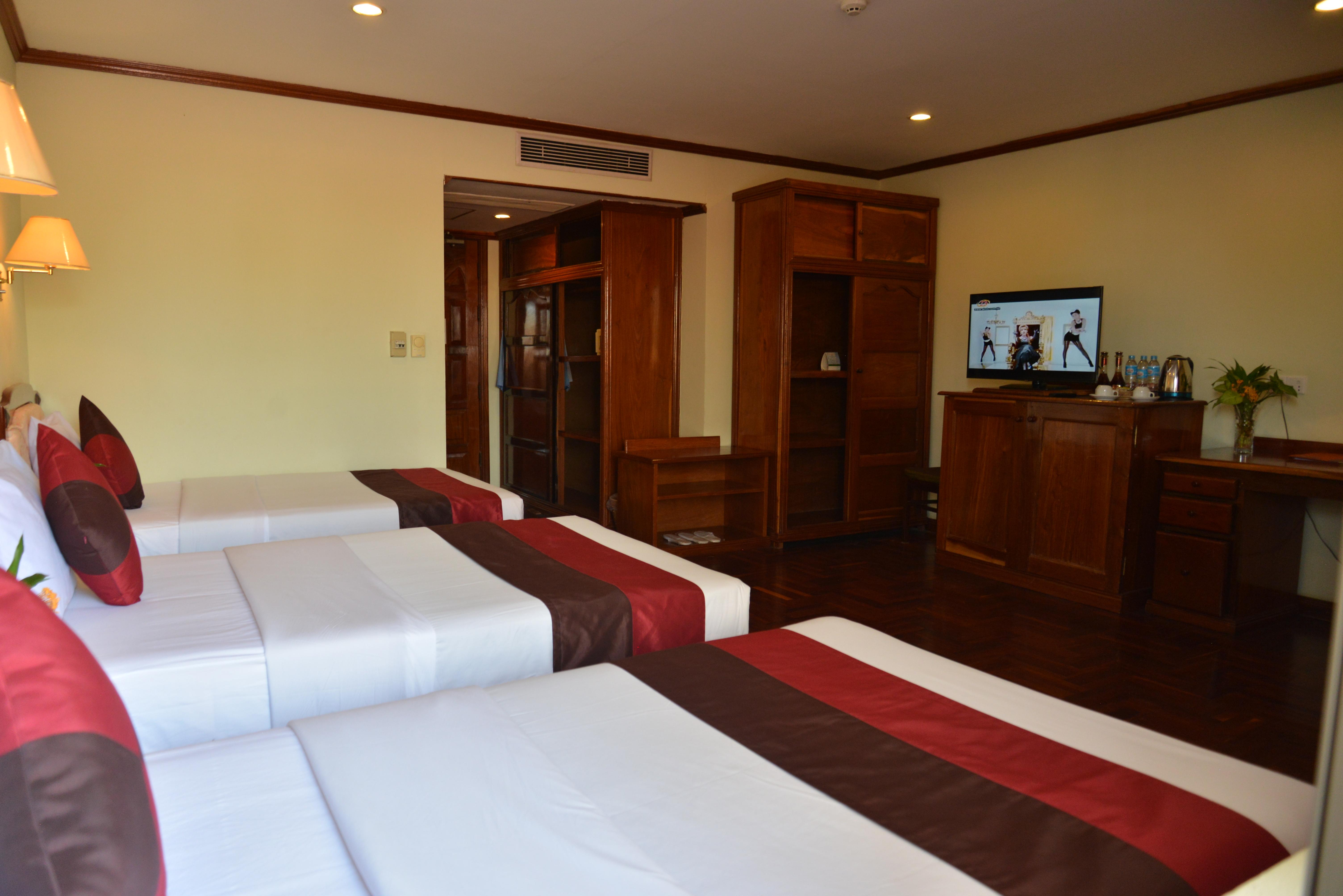 סיאם ריפ Angkor Hotel מראה חיצוני תמונה