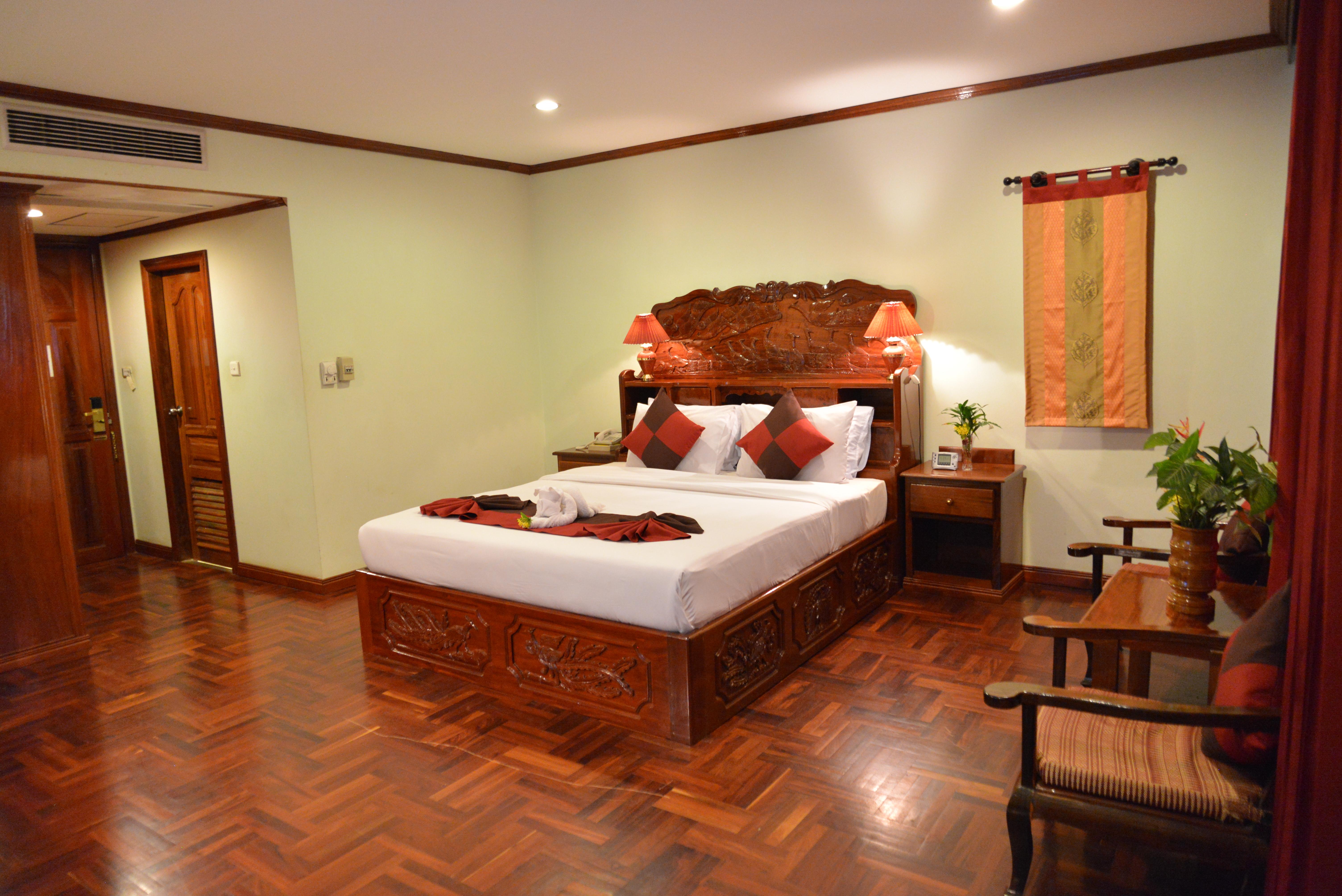 סיאם ריפ Angkor Hotel מראה חיצוני תמונה