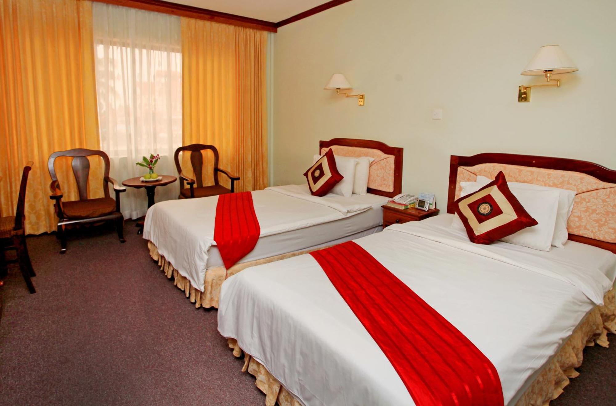 סיאם ריפ Angkor Hotel מראה חיצוני תמונה