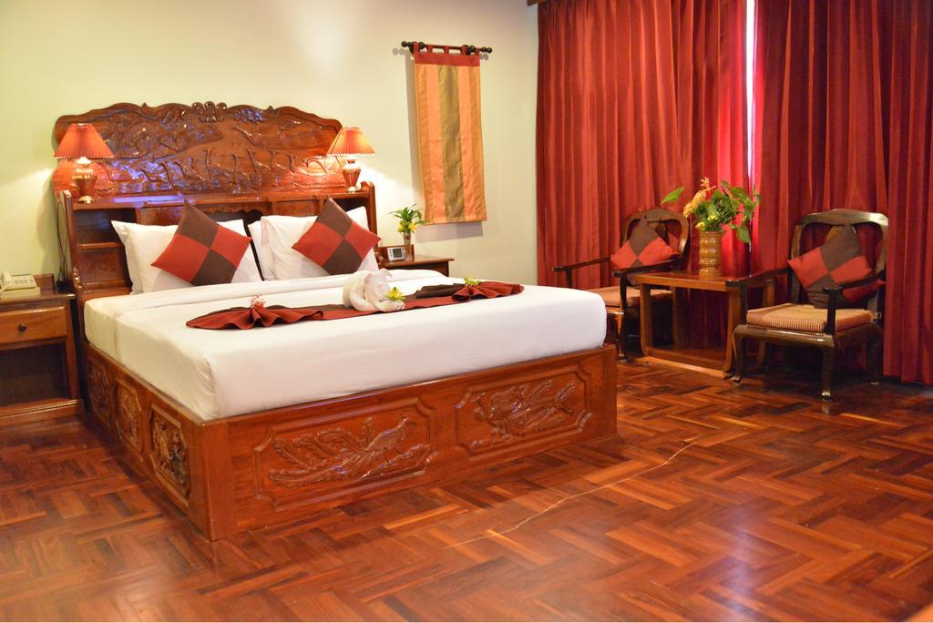 סיאם ריפ Angkor Hotel מראה חיצוני תמונה