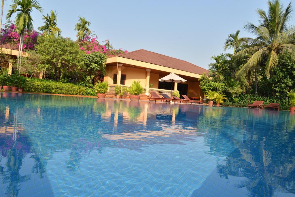 סיאם ריפ Angkor Hotel מראה חיצוני תמונה