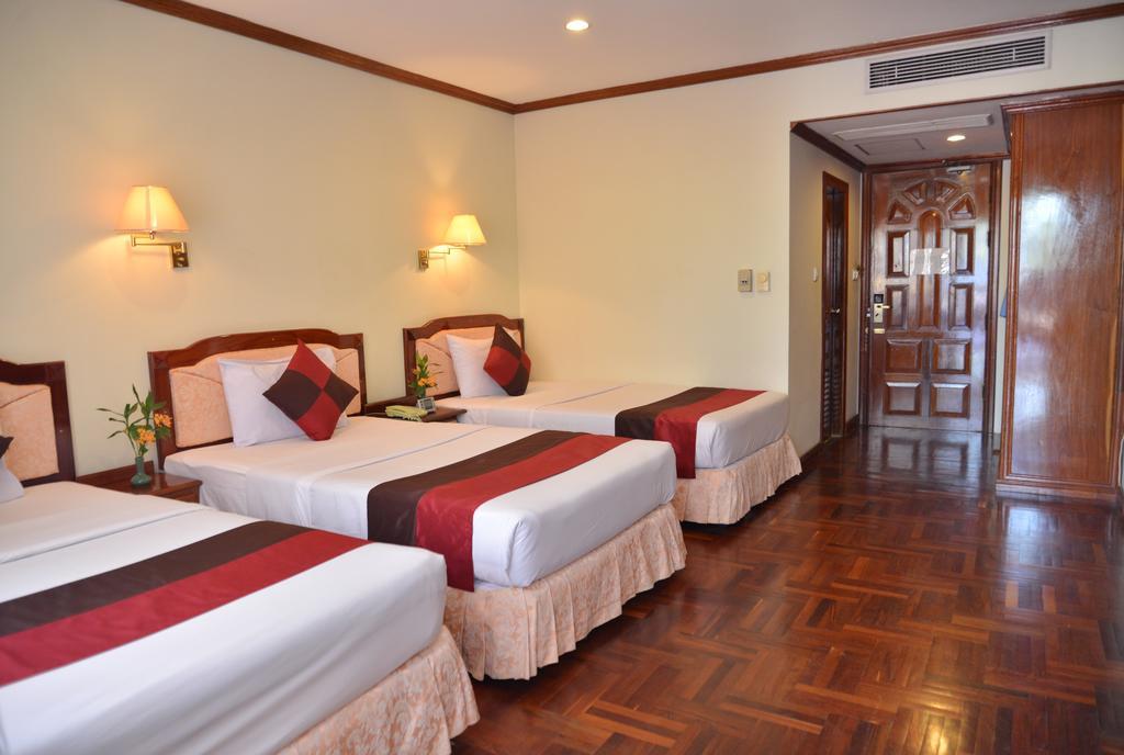 סיאם ריפ Angkor Hotel מראה חיצוני תמונה