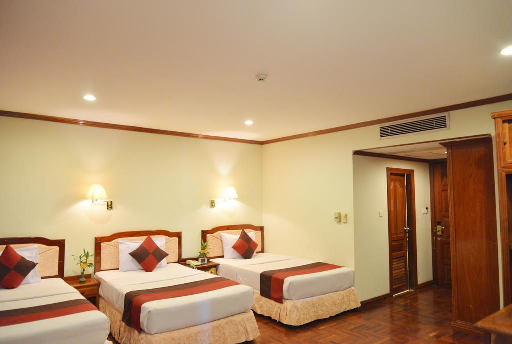 סיאם ריפ Angkor Hotel מראה חיצוני תמונה