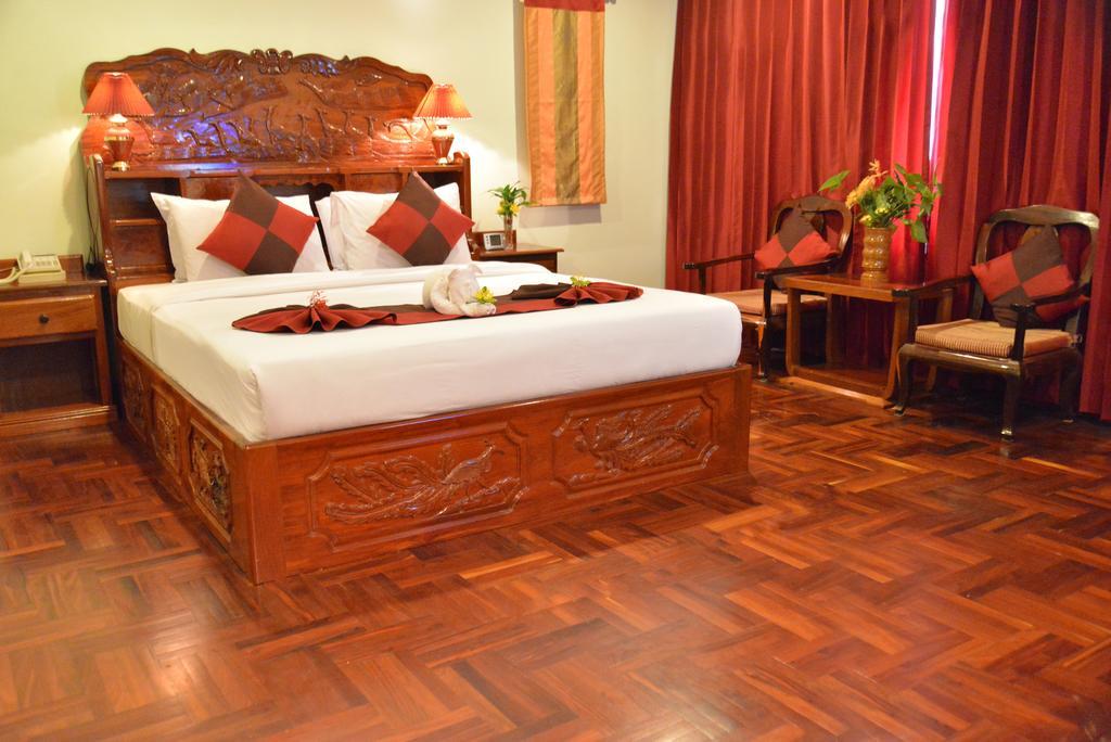סיאם ריפ Angkor Hotel מראה חיצוני תמונה