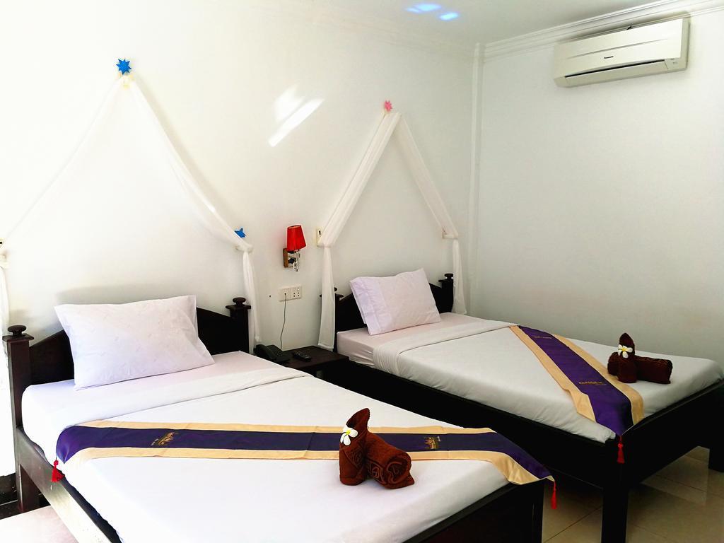 סיאם ריפ Angkor Hotel מראה חיצוני תמונה