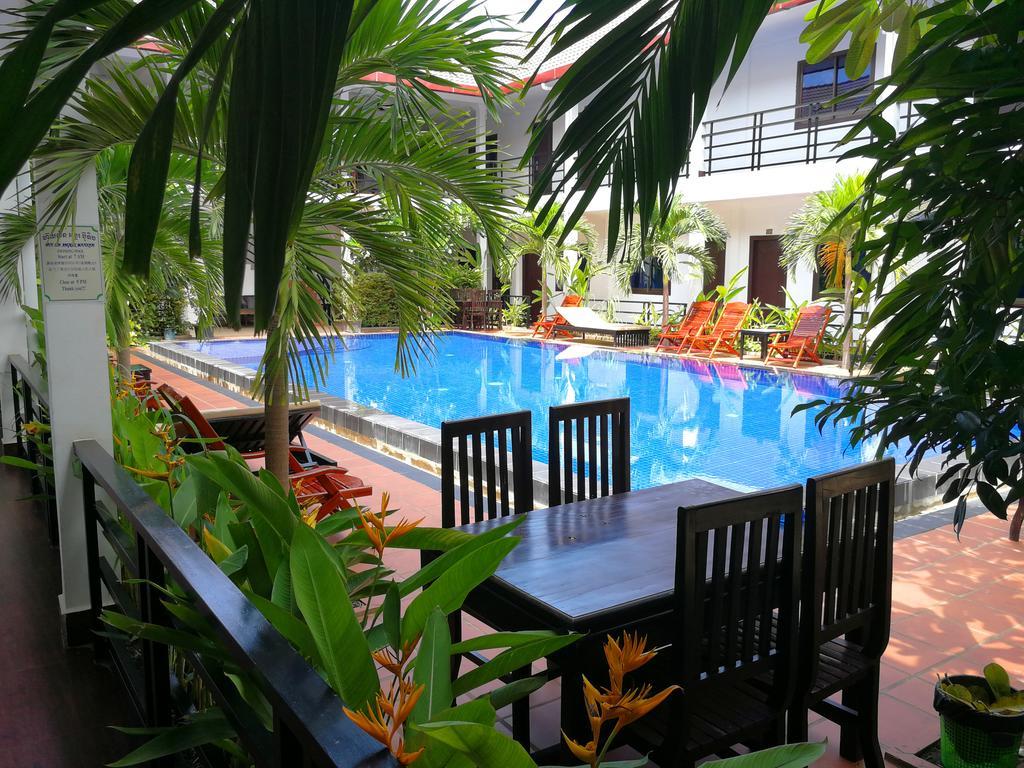 סיאם ריפ Angkor Hotel מראה חיצוני תמונה